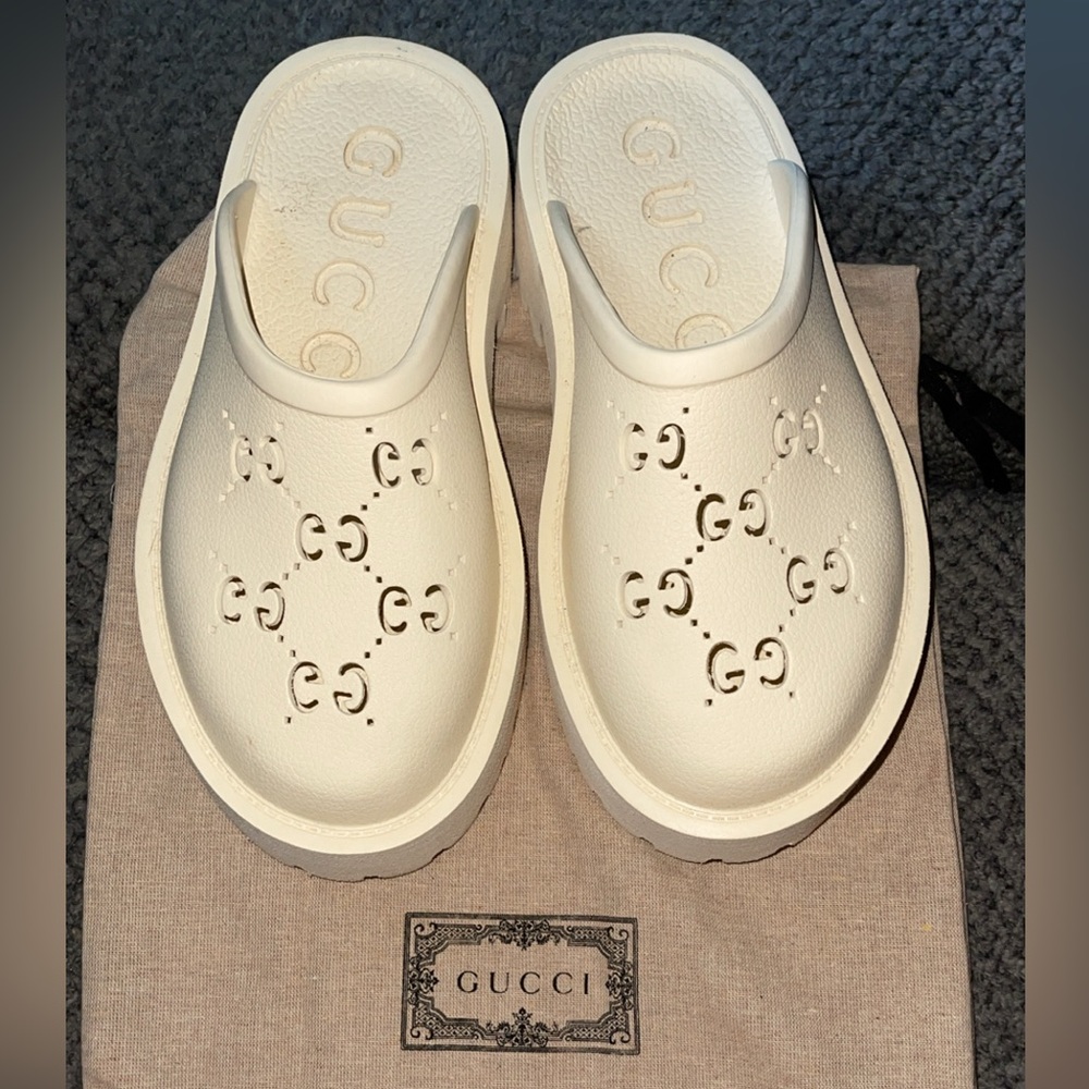 Platform sandals
